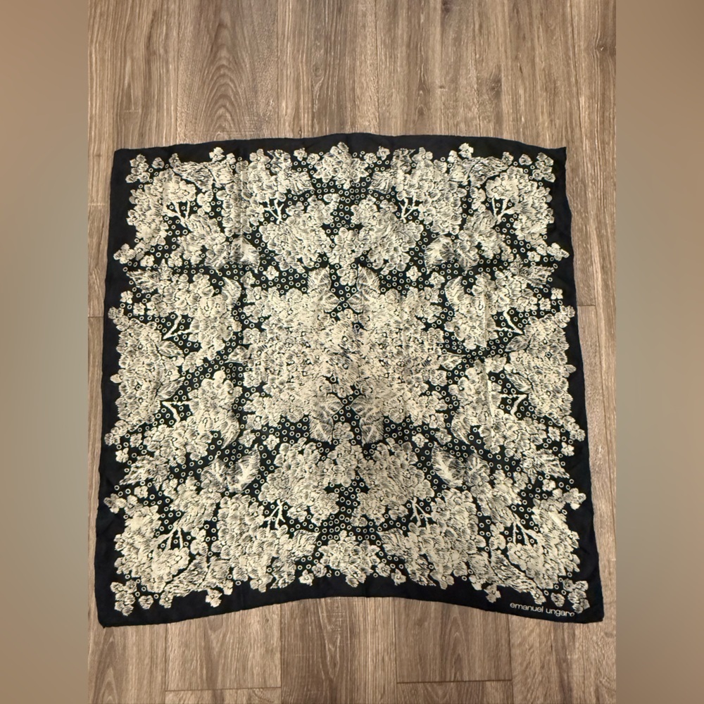 Emanuel Ungaro Women’s Black And White Abstract Floral Silk Scarf